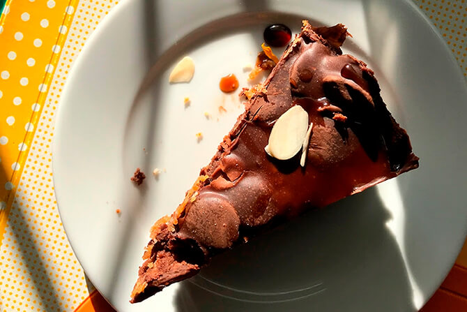 Pastel de Chocolate Vegan Bunker
