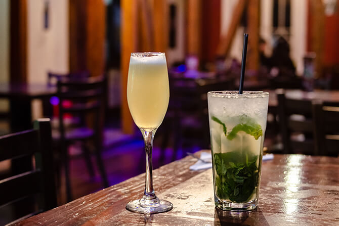 Mojito y pisco sour de bar bohemia